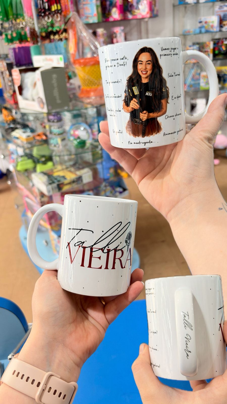 Canecas personalizadas produzidas pela IQUEPÔ